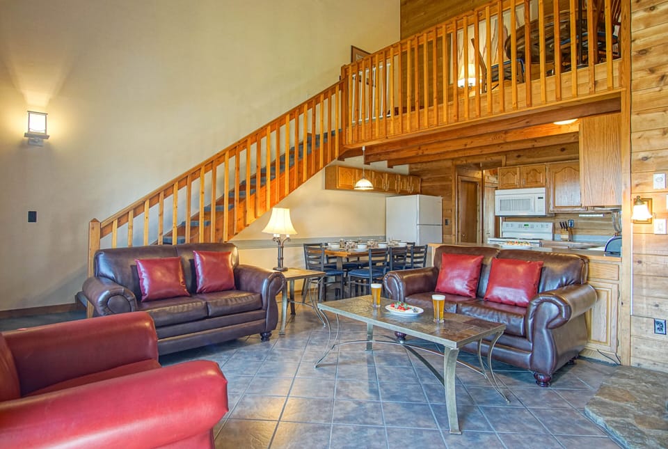 House, Multiple Beds, Balcony, Mountain View (3 Br: Powder Monkey 14) | Interior