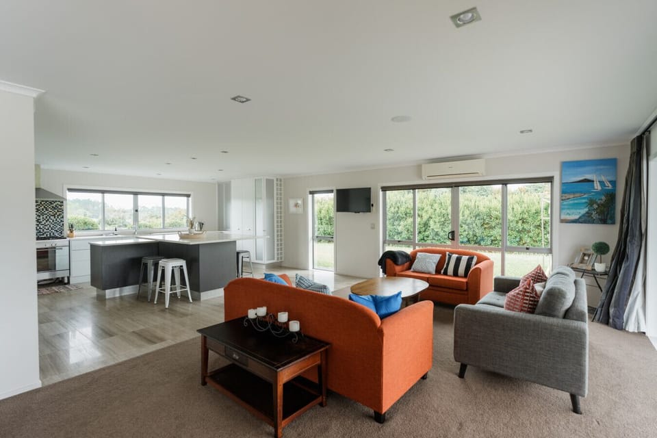 Second living area