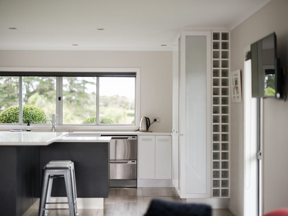 Breakfast bar seating