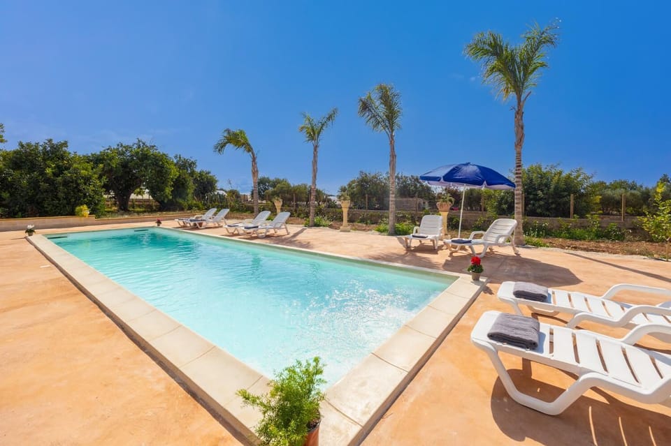 Private pool and terrace