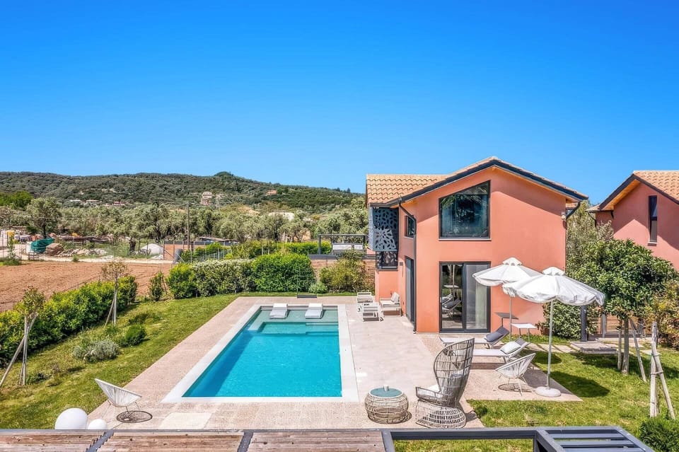 Villa Wind image