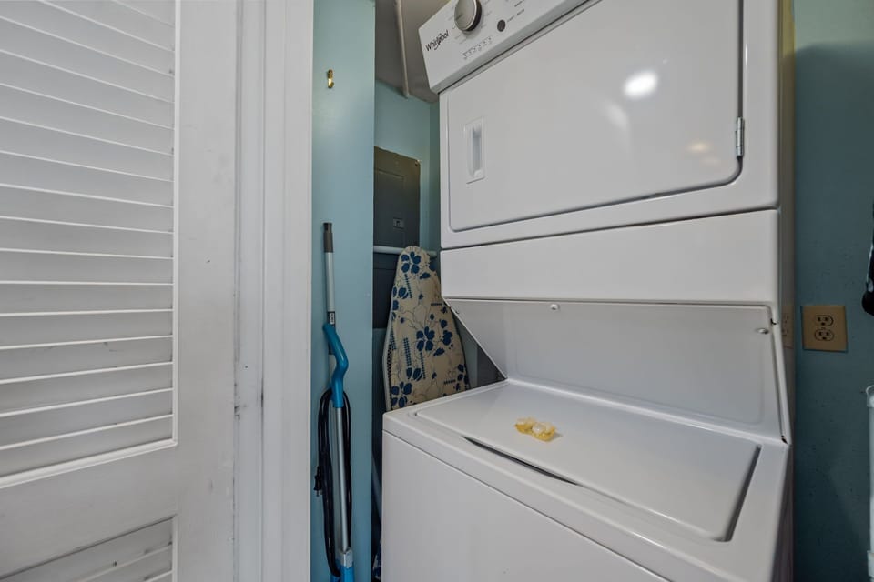 Stacked washer and dryer for easy stays