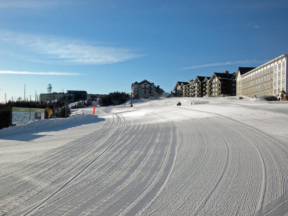 Snow and ski sports
