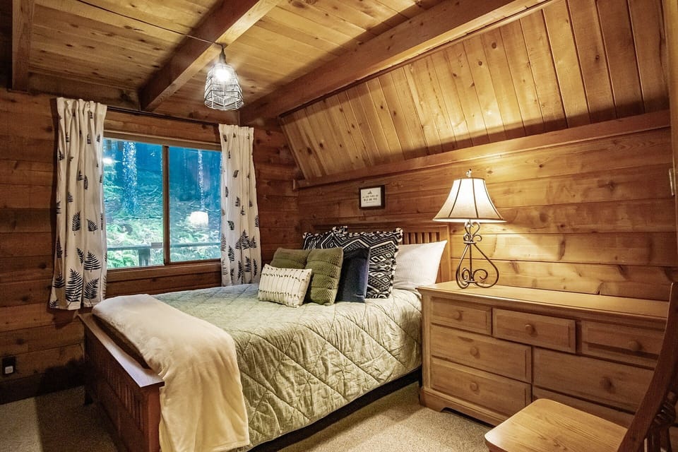 Luxury Fall Escape North Westridge 111, 6BR House in Snowshoe