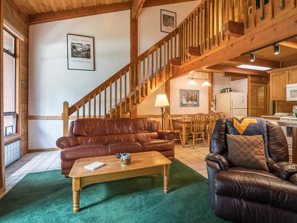 House, Multiple Beds, Fireplace, Mountain View (3 Br: Powder Monkey 3) | Living area