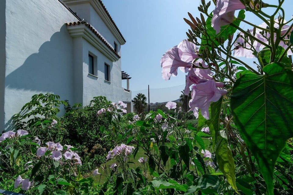 Dja- Modern 2 Bedroom Apartment Close to Beach Apartment in Costa del Sol