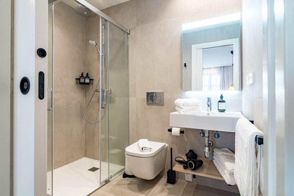 A4- Seaclub Suites by Roomservices Apartment in Estepona