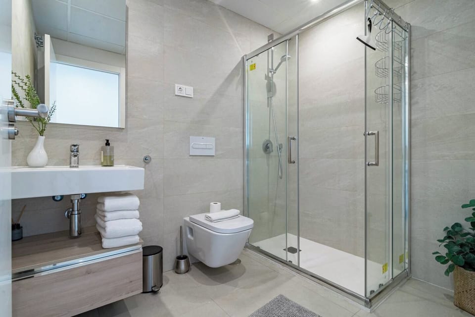 Lme103a - Bright Modern Flat With Amazing Terrace Apartment in Estepona