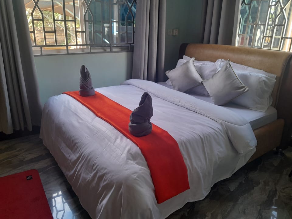 Standard Double Room | Desk, laptop workspace, WiFi (free)