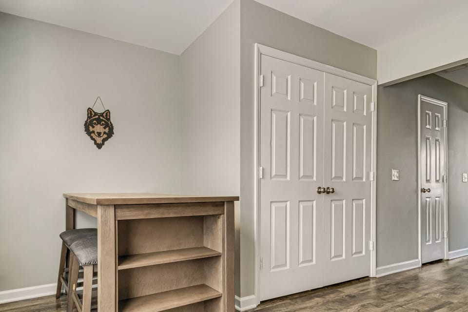 Dining Area | 1st Floor | Dishware/Flatware