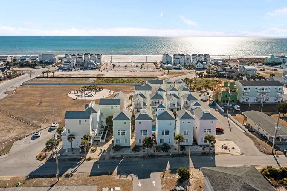 Beachside village vibes, salty breeze and the Atlantic just across the street