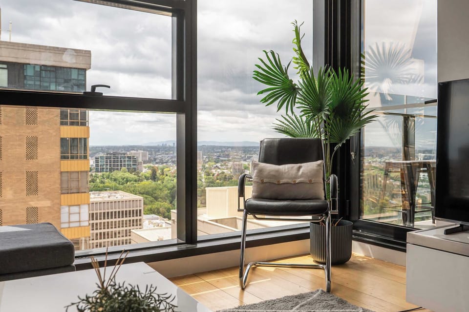 Expansive floor to ceiling windows to capture the views