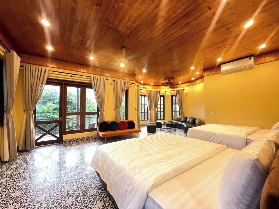 Basic Double or Twin Room | Individually decorated, individually furnished, desk, laptop workspace