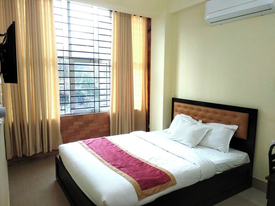 Deluxe Double Room, City View | Free WiFi