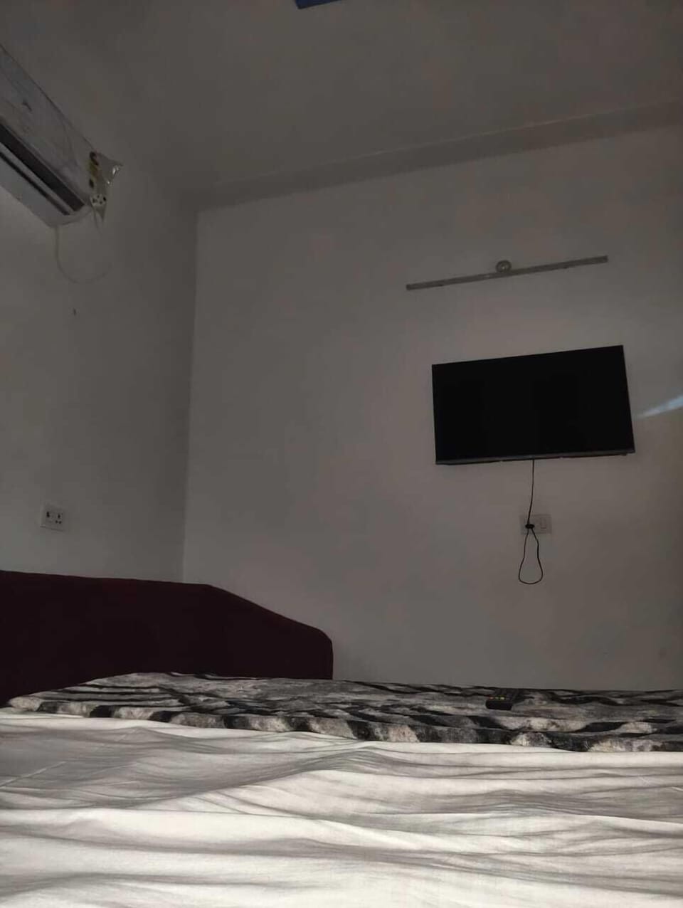 Deluxe Room | Rollaway beds, free WiFi, bed sheets