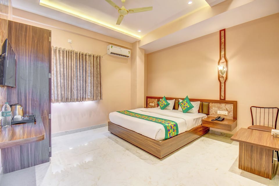 Deluxe Room | Egyptian cotton sheets, premium bedding, in-room safe, free WiFi