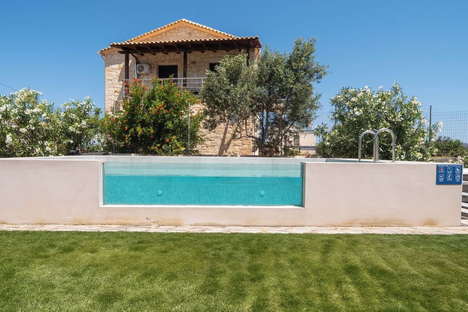Building Exterior, Garden, Outdoor, Pool