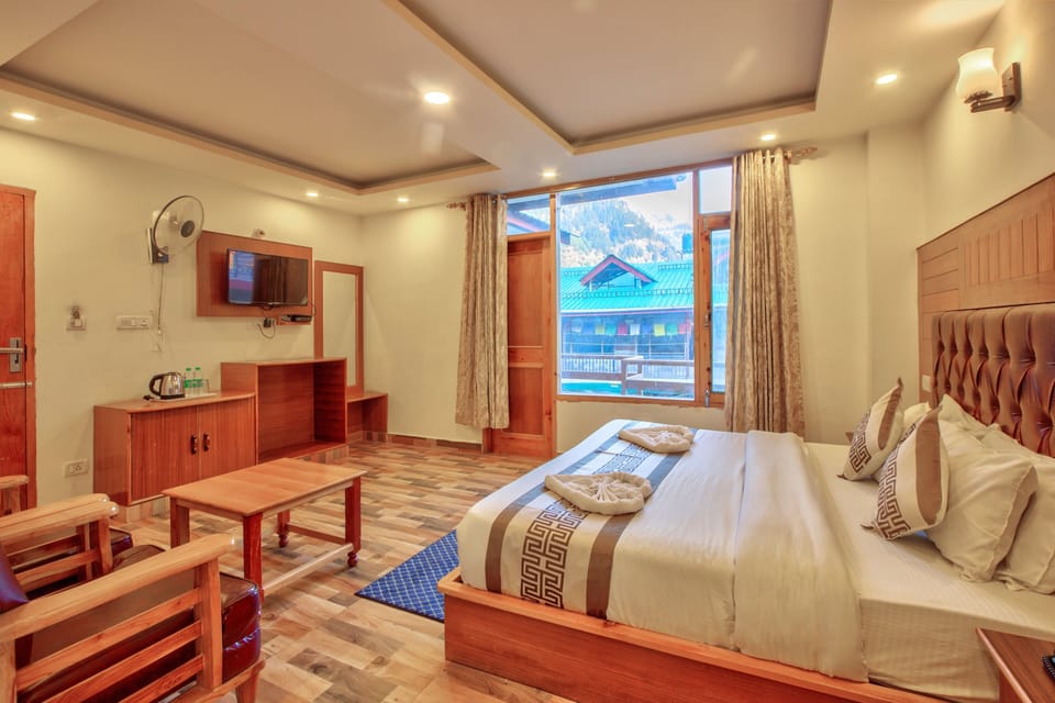 Family Single Room | Free WiFi, bed sheets