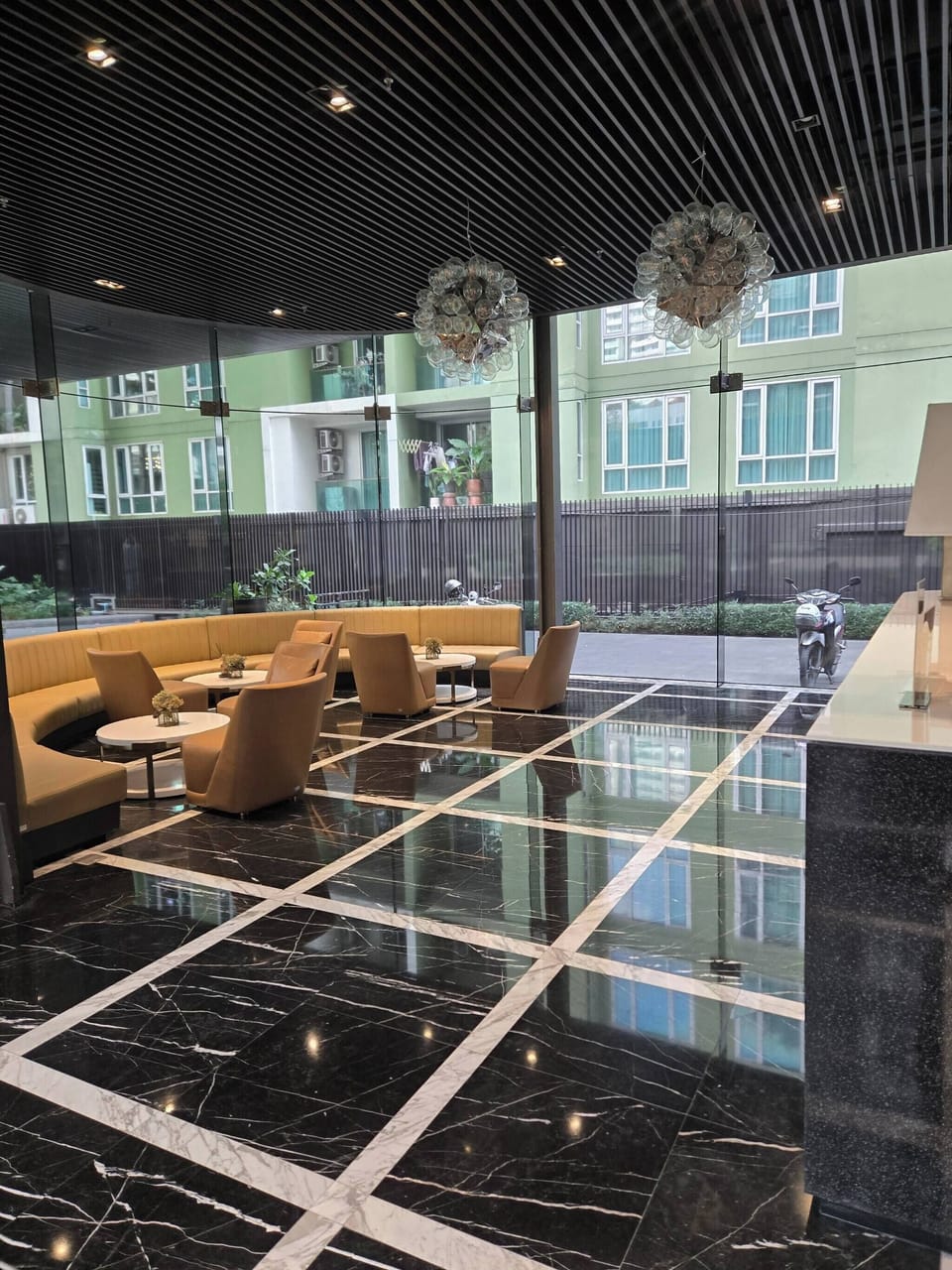 Apartment, 2 Bedrooms, Smoking, City View | Lounge