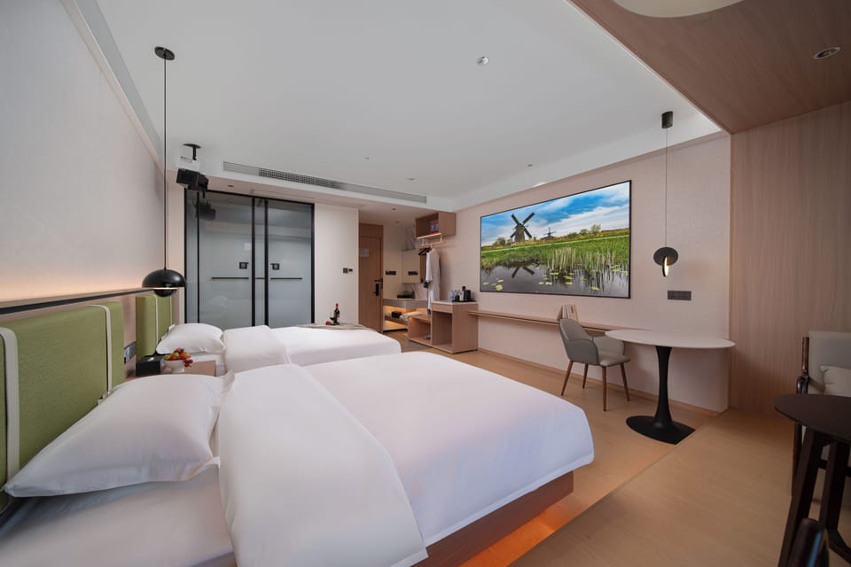 Classic Twin Room | Free WiFi