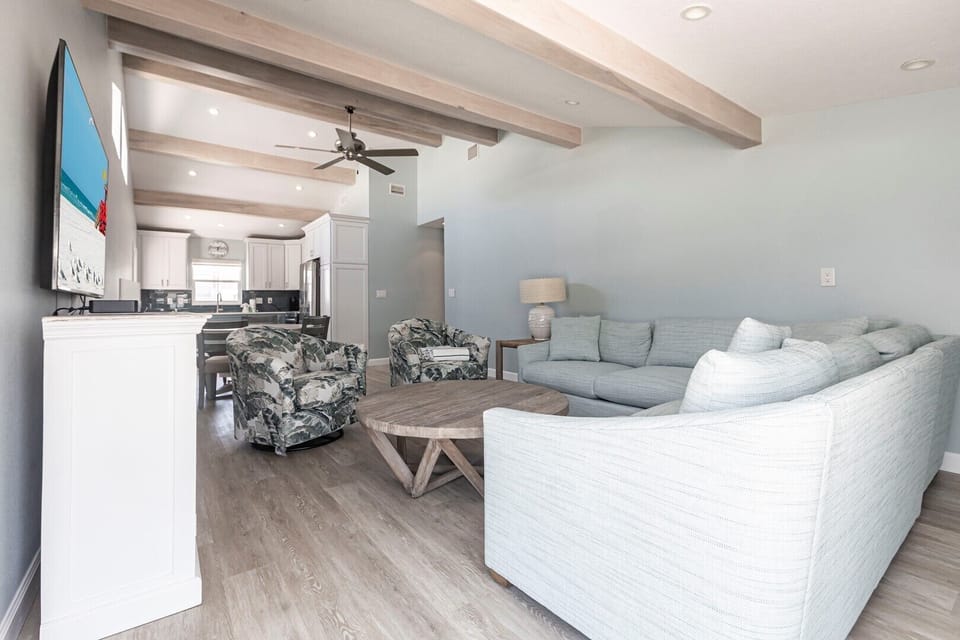 03 Living Room