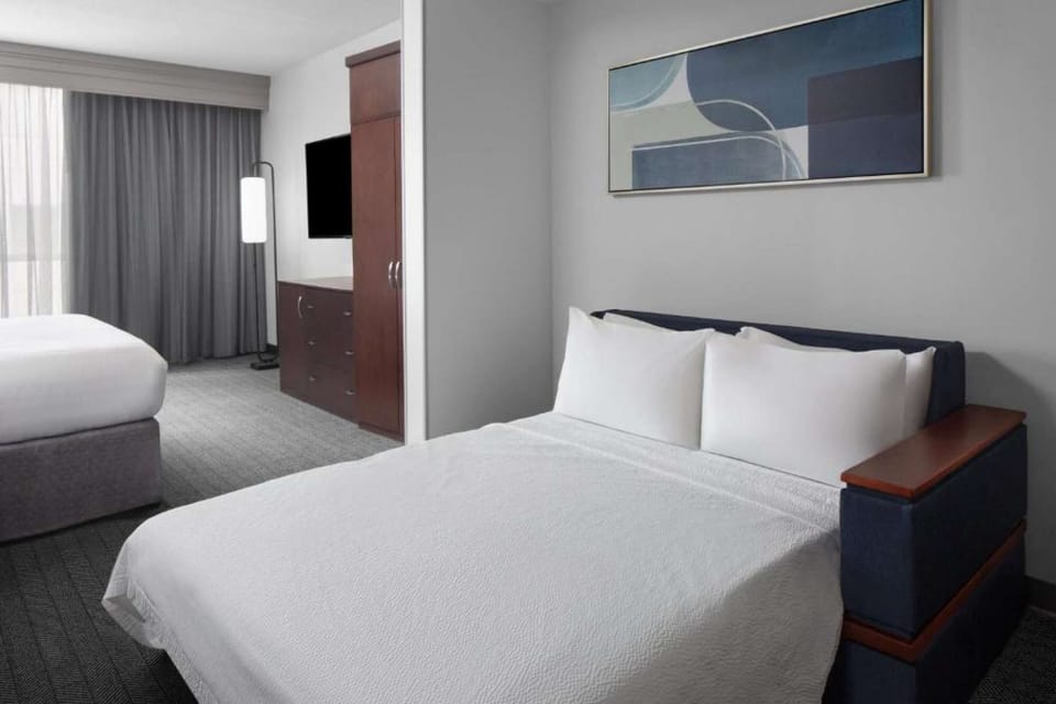 2. King Room with Sofa Bed