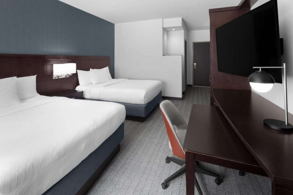 2. Queen Room with Two Queen Beds
