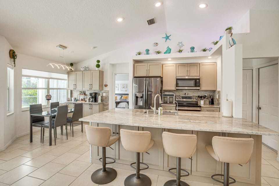 House (3 Bedrooms) | Interior