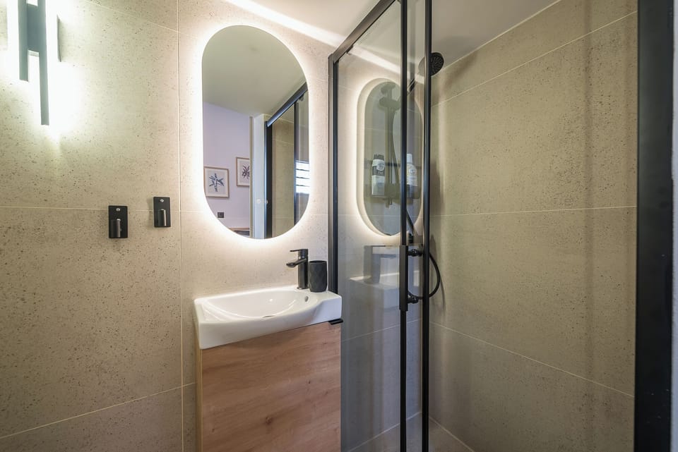 Prime City Stay by Cloudkeys Apartment in Athens