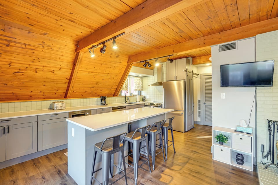 House (2 Bedrooms) | Interior