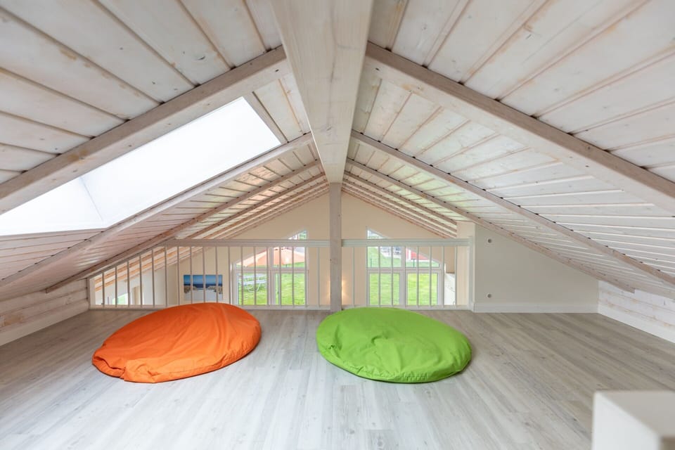 House | Game room