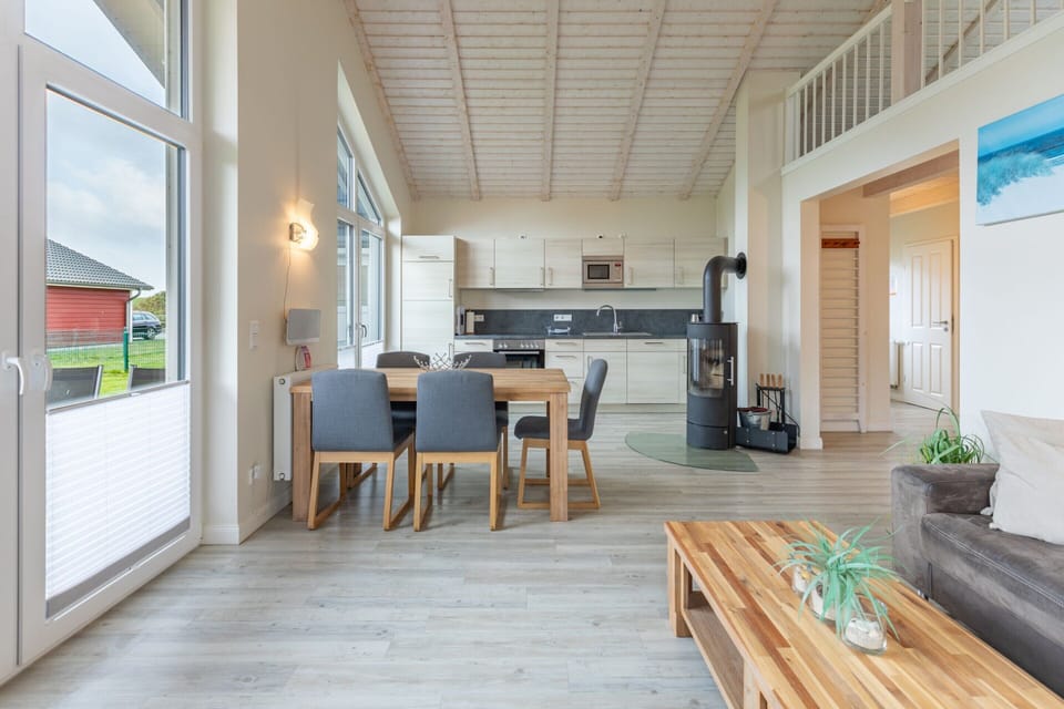 House | Dining