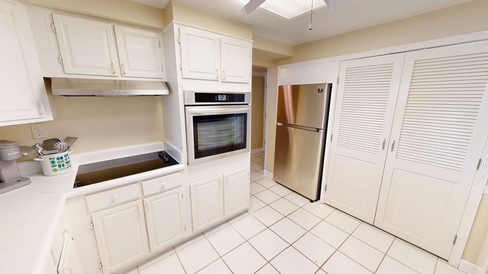 Condo, 2 Bedrooms | Private kitchen | Coffee/tea maker, fridge, oven, toaster