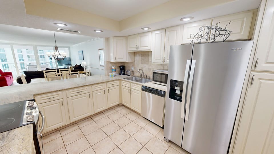 Condo, 2 Bedrooms | Private kitchen | Coffee/tea maker, fridge, oven, toaster