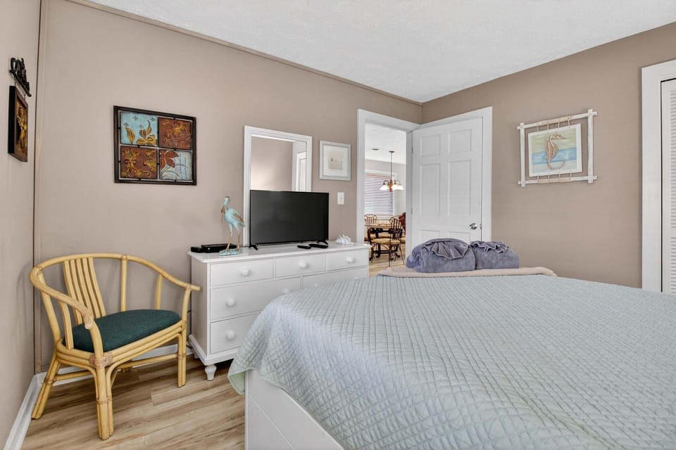 Condo, 2 Bedrooms | 2 bedrooms, desk, laptop workspace, free WiFi