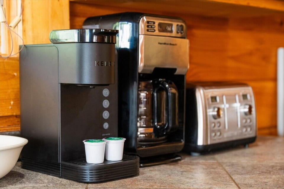Start each morning your way with both a Keurig single-serve brewer and a traditional drip coffee maker ready for your favorite cup.