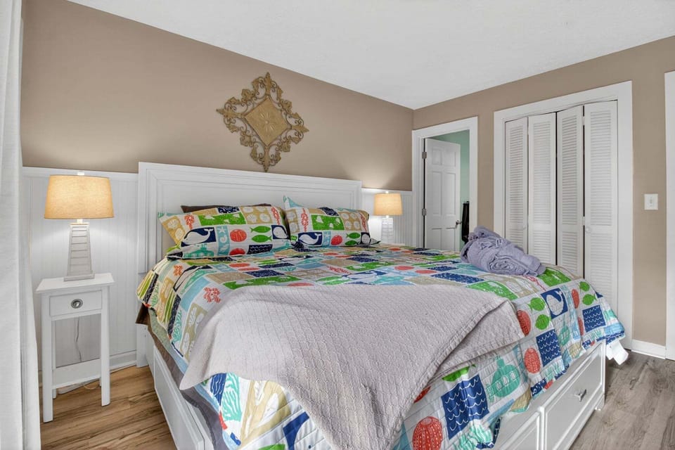 Indoors, Home Decor, Lamp, Furniture, Bed
