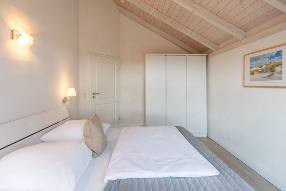 House | 3 bedrooms, individually furnished, iron/ironing board