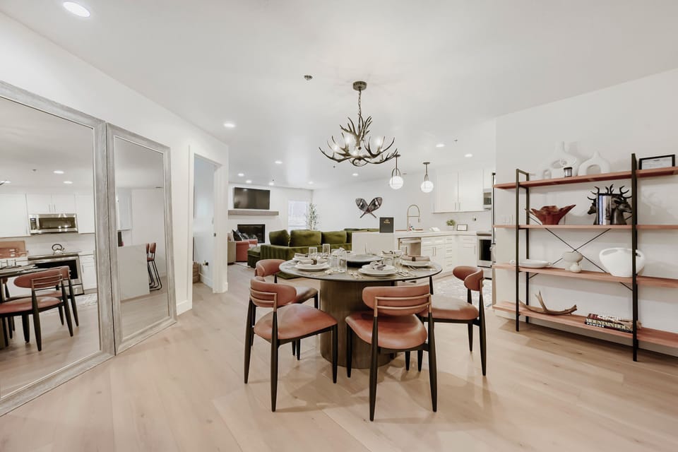 1375 Woodside Avenue #203 - Print Quality - 003 - 03 Dining Room