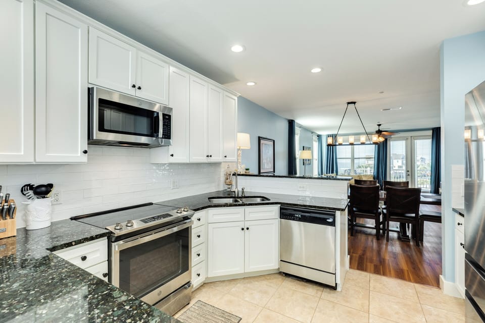 Plenty of counter space for the family cook
