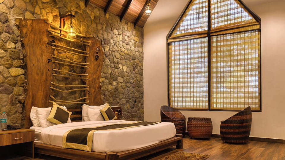 Traditional Room, Balcony | Desk, laptop workspace, iron/ironing board, free WiFi