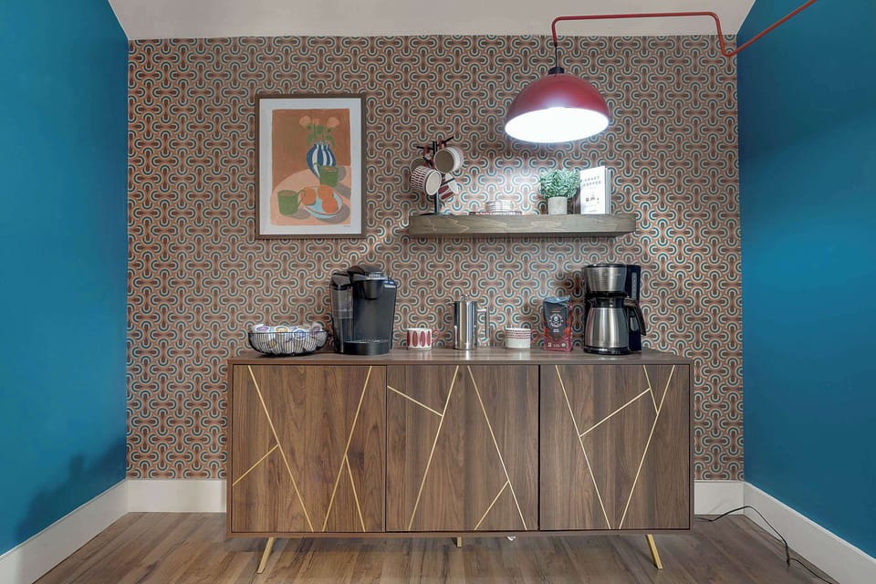 Your morning ritual, upgraded. Step up to our fully stocked coffee station and indulge in freshly brewed goodness. Your caffeine rules, and your relaxation time starts here.