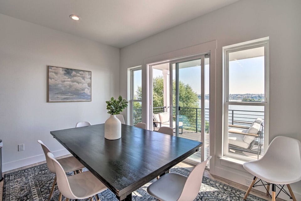 Dining Area | Balcony Access | Lake Views | Bright Modern Setting
