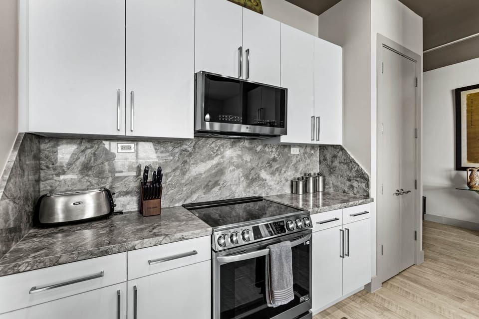 500 Seawall Blvd 1407-23