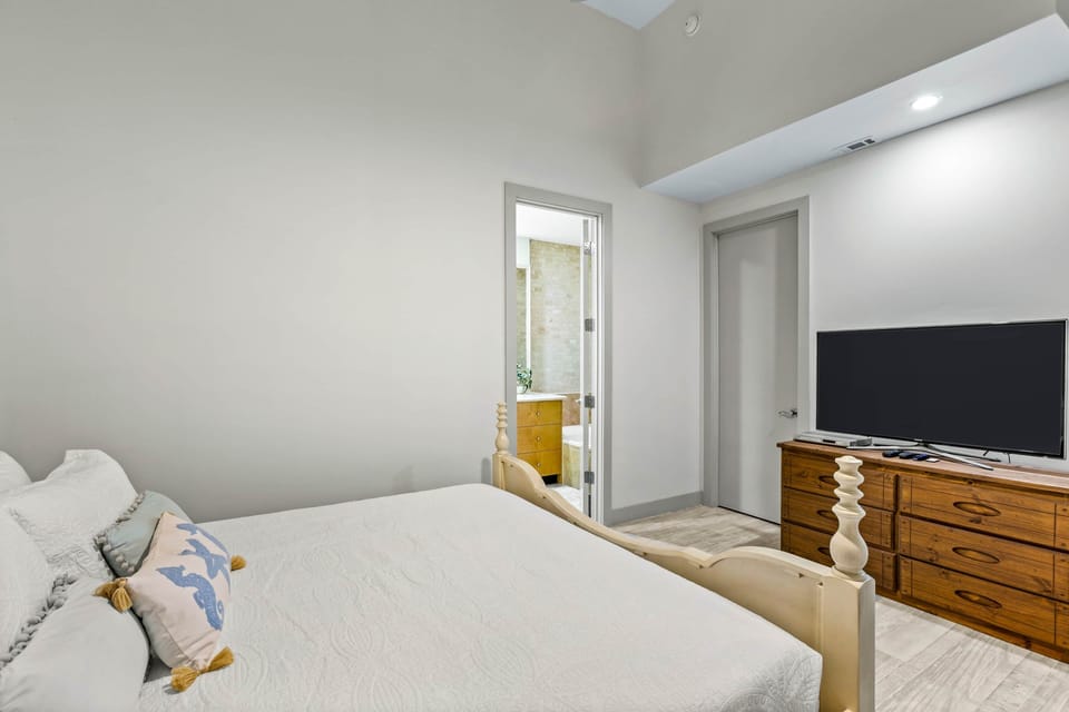 500 Seawall Blvd 1407-41