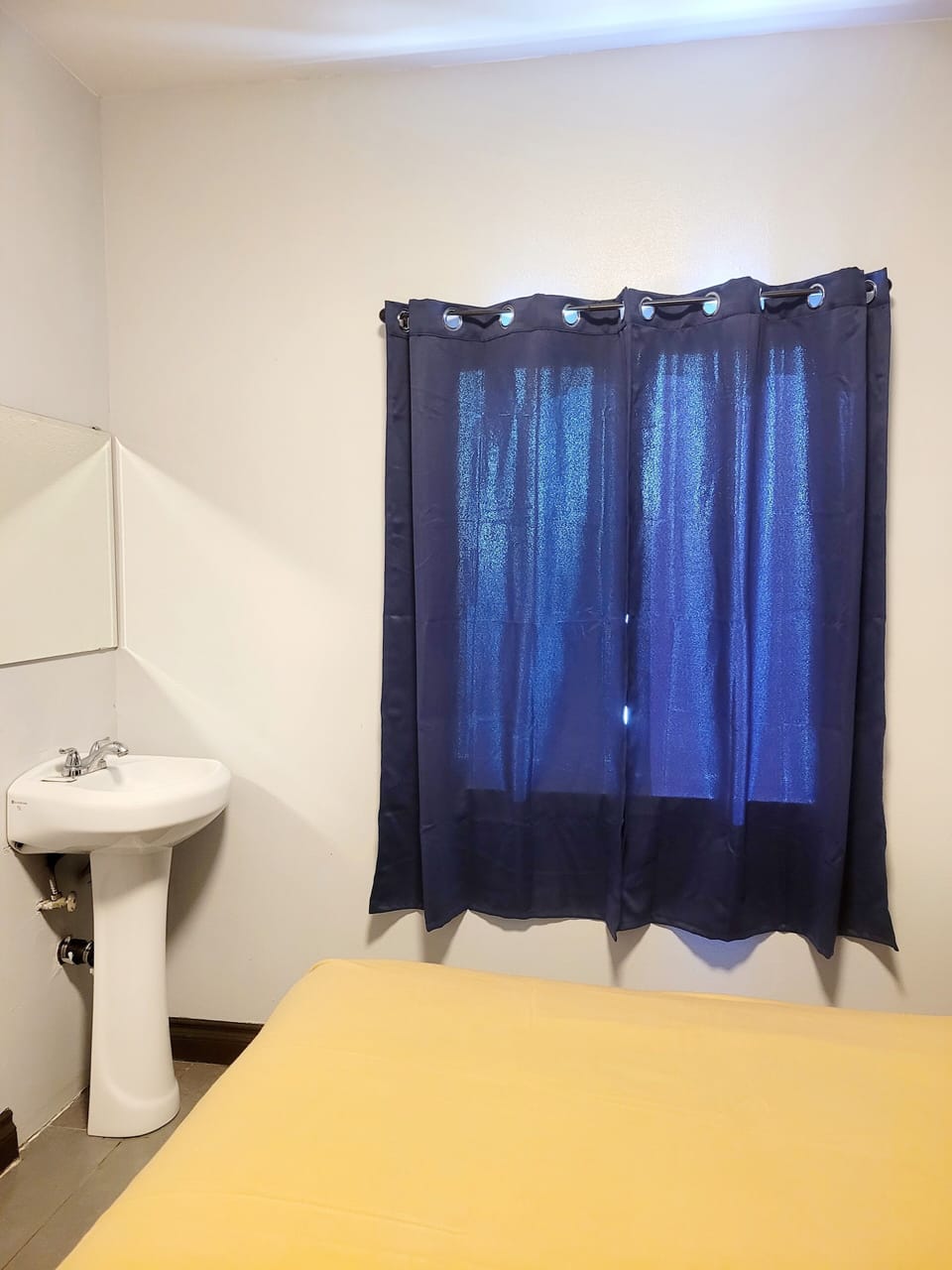Economy Single Room | Desk, free WiFi