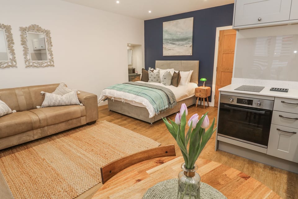 Cottage | Living area | Flat-screen TV