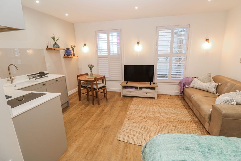 Cottage | Living area | Flat-screen TV