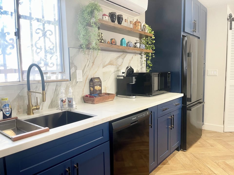 Guest house open kitchen