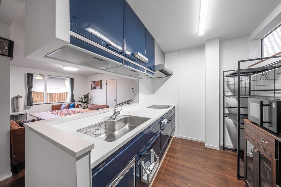 Fridge, microwave, stovetop, rice cooker